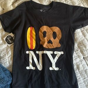 NWT Piccoliny 4T Tshirt